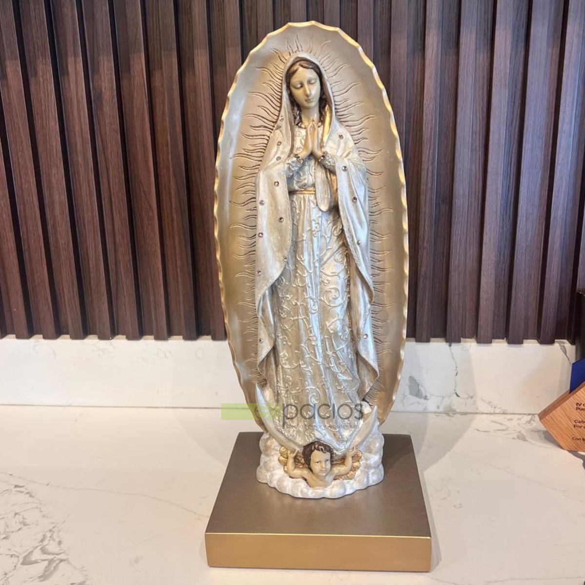 Virgen de Guadalupe – Escultura Religiosa de Lujo